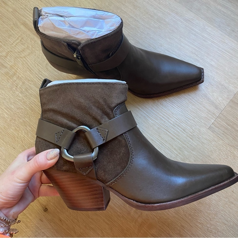 Vince Camuto Nenanie Boots Leather